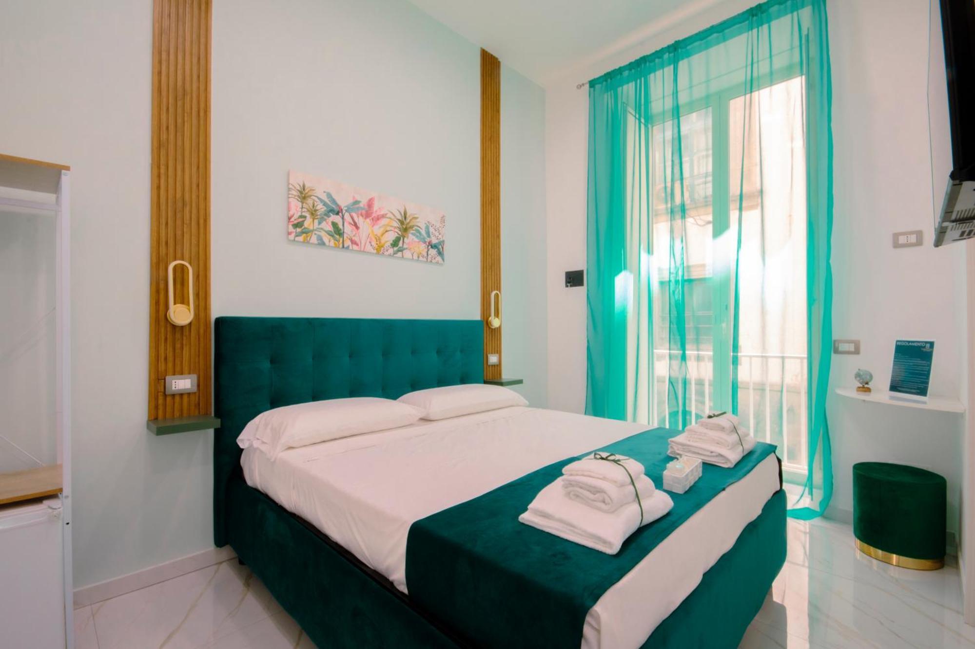 La Reggia Della Duchesca Hotel Napoli Bagian luar foto